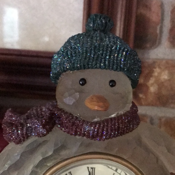 ❤️Rare Penguin Winter Snow Sparkle Limited Collectible Quartz Clock - Picture 8 of 10
